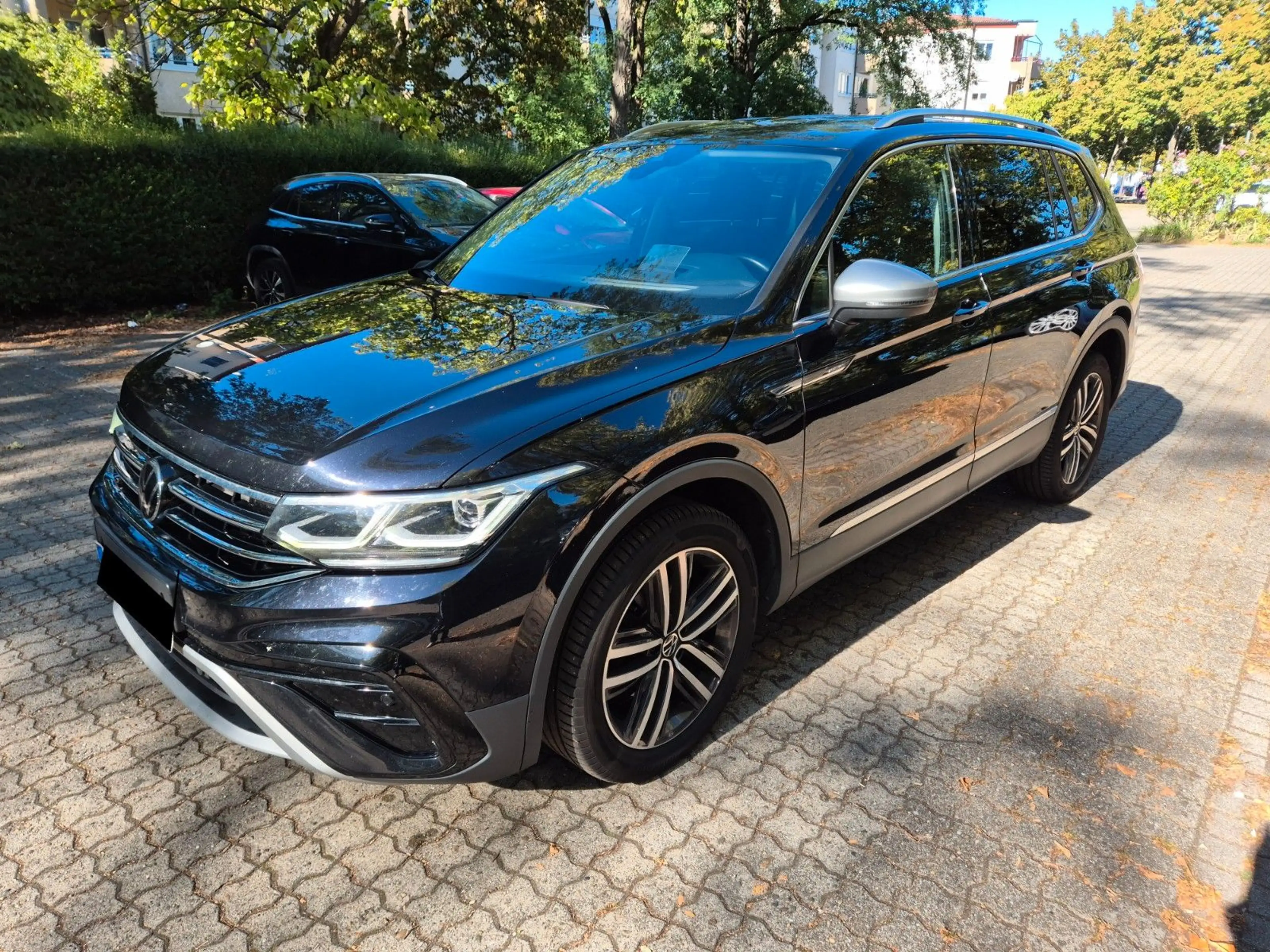 Volkswagen Tiguan Allspace 2.0TDIElegance 4MAlcant 16999NETT — photo 2