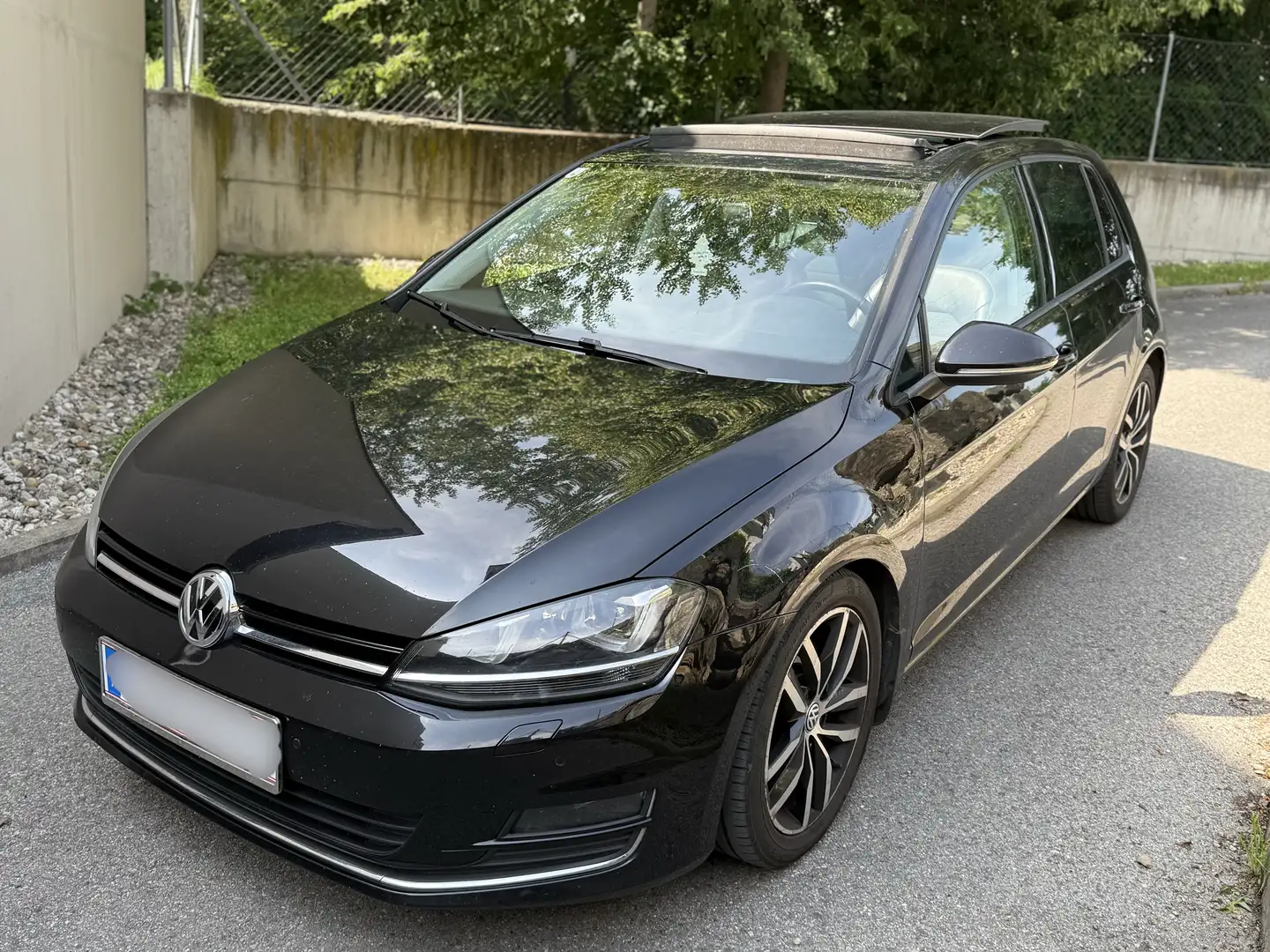 Volkswagen Golf Highline 2,0 BMT TDI DPF DSG - 1
