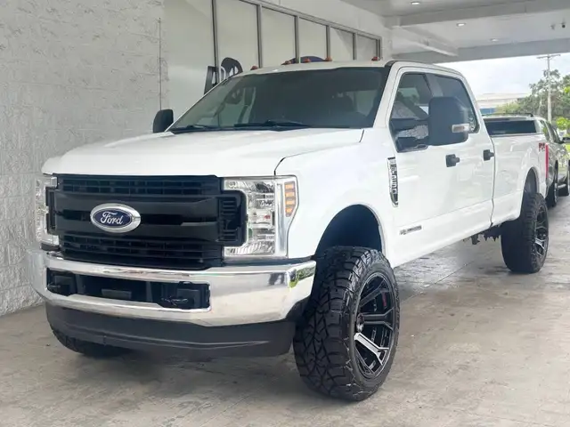 Ford F-250 F-250 Super Duty XLT 4x4 4dr Crew Cab 8 ft. LB Pickup