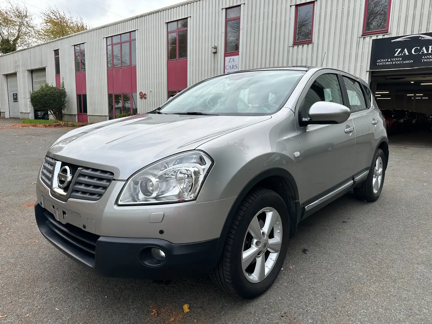 Nissan Qashqai Qashqai 2.0i 4WD Tekna Pack Executive CVT Gris - 1