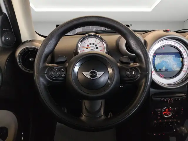Mini Countryman view 14