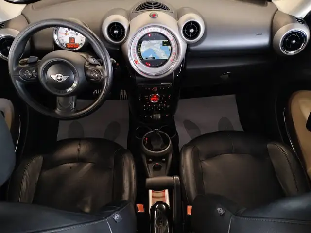 Mini Countryman view 7