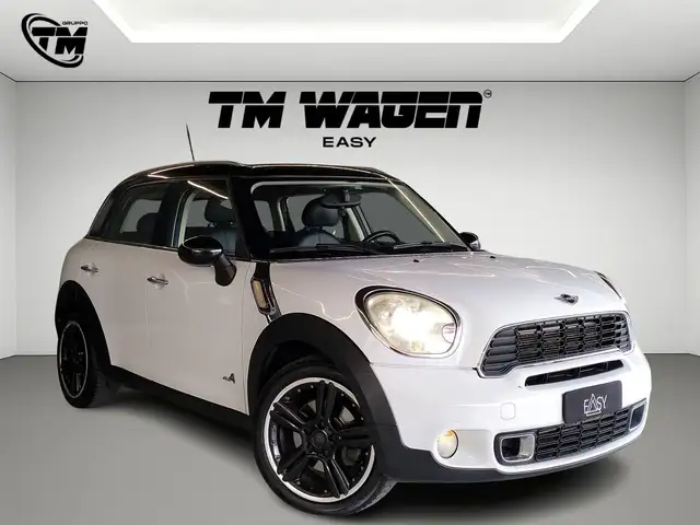Mini Countryman view 3
