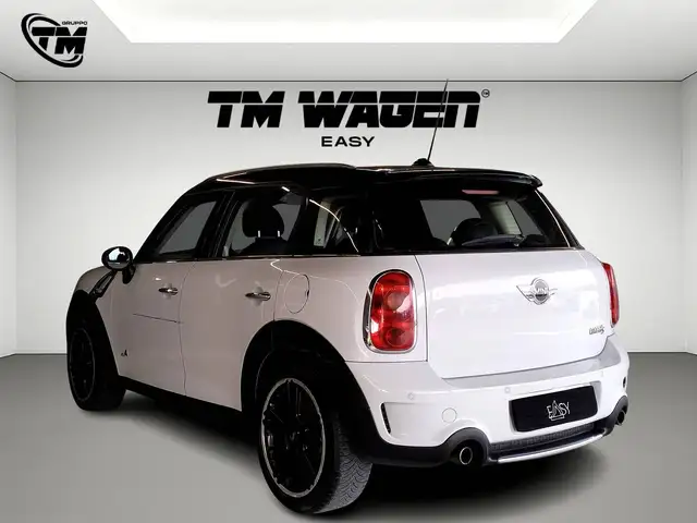 Mini Countryman view 4