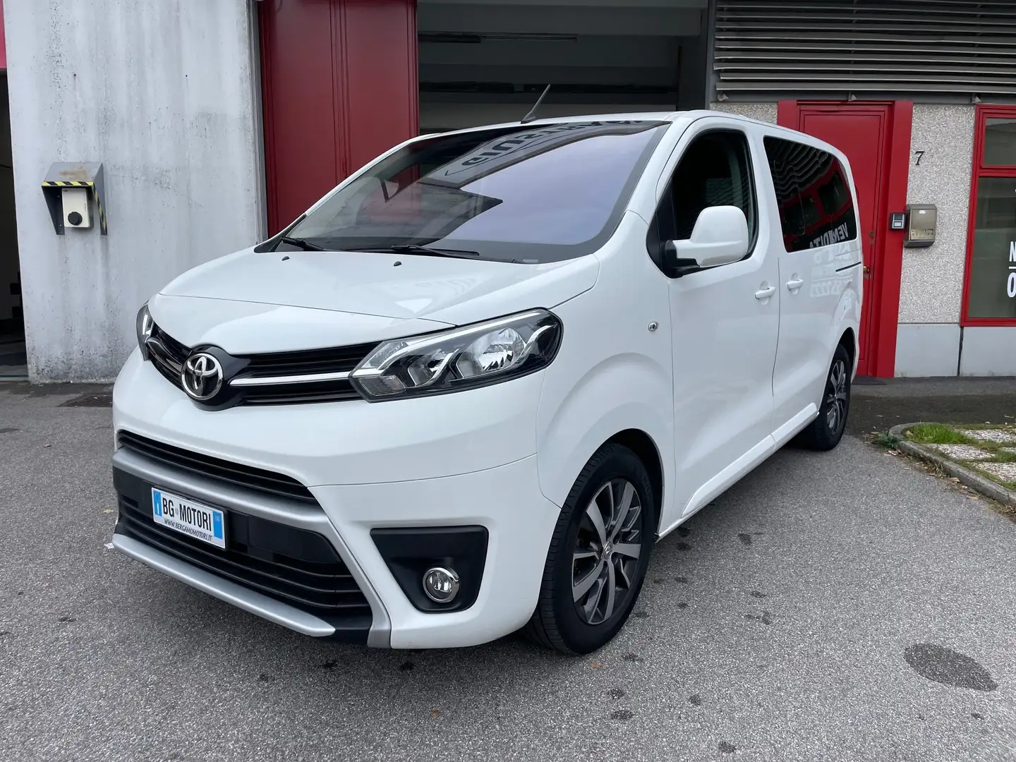 Toyota Proace Proace Verso 8 posti uniproprietario 1.6D GARANZIA Bianco - 1