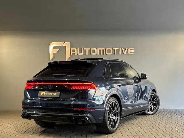 Audi Q8 view 3