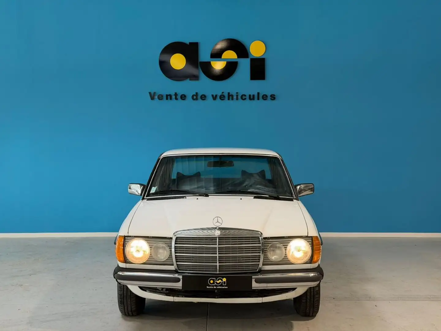 Mercedes-Benz E 250 250 BERLINE Weiß - 2