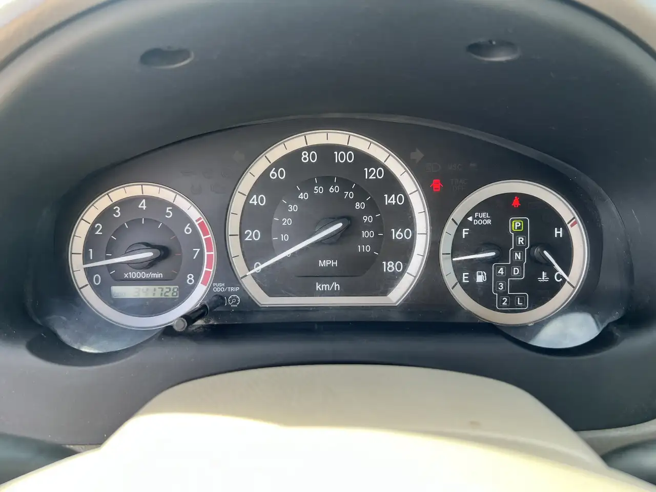 Toyota Sienna снимка Toyota Sienna