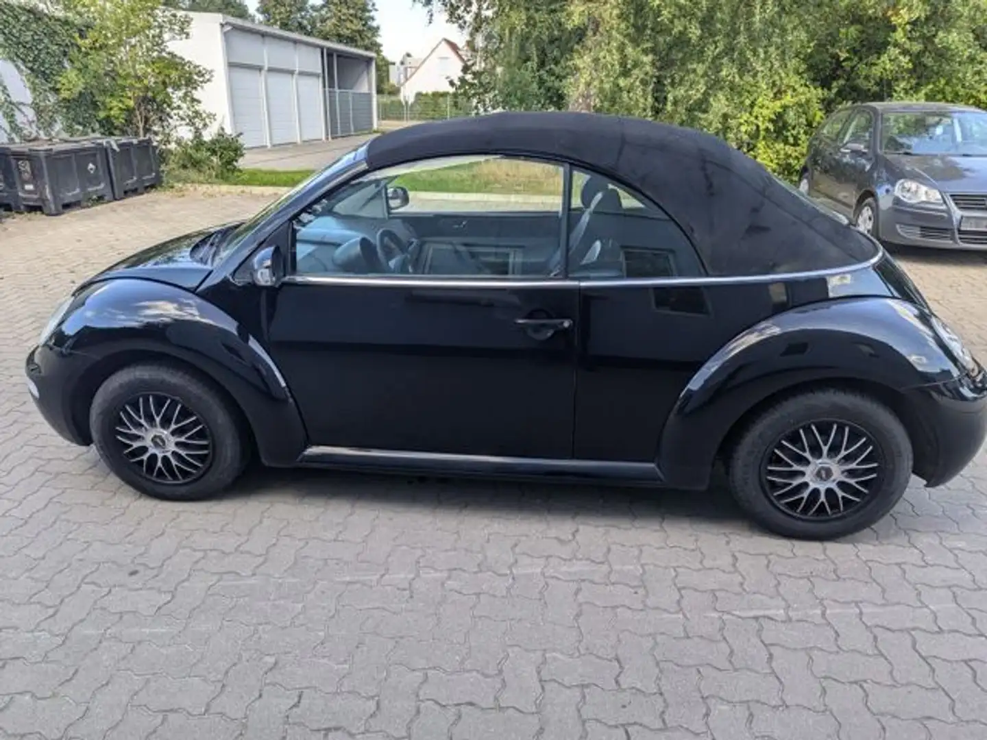 Volkswagen New Beetle Cabriolet 1.6 Highline*Klima*Leder* Schwarz - 2