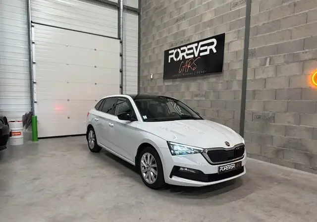 Skoda Scala 1.0 tsi 116 AMBITION GARANTIE 6 MOIS TOIT PANORAMIQUE GRAND ECRAN VIRTUAL COCKPIT BOITE MECA