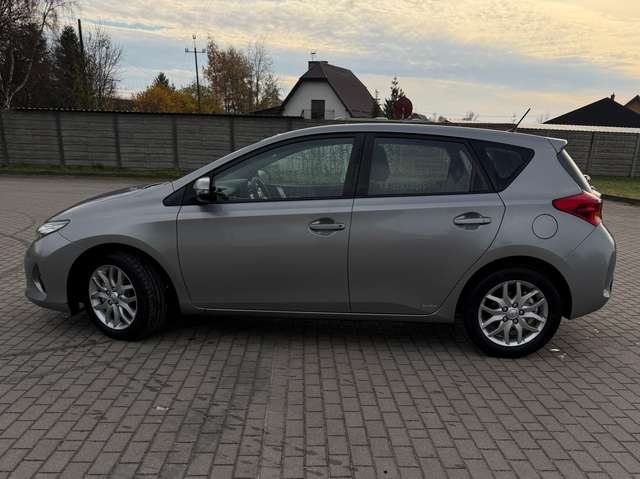 Imagine Toyota Auris Auris 1.33 Dual-VVT-i Cool