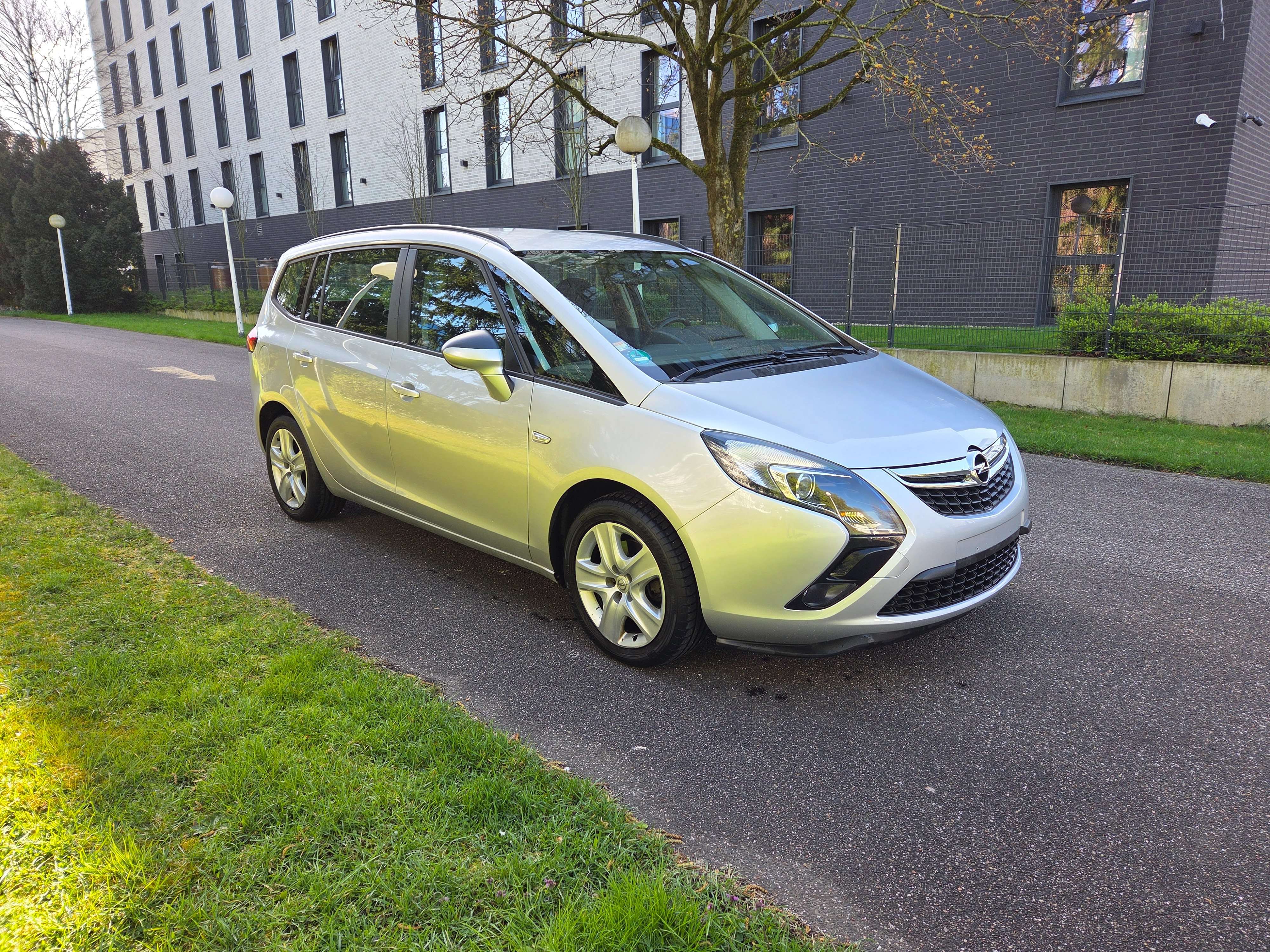 Használt Opel Zafira Tourer 