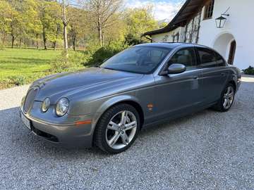 R 395 Ps ! Viele Neuteile, Kein Rost !