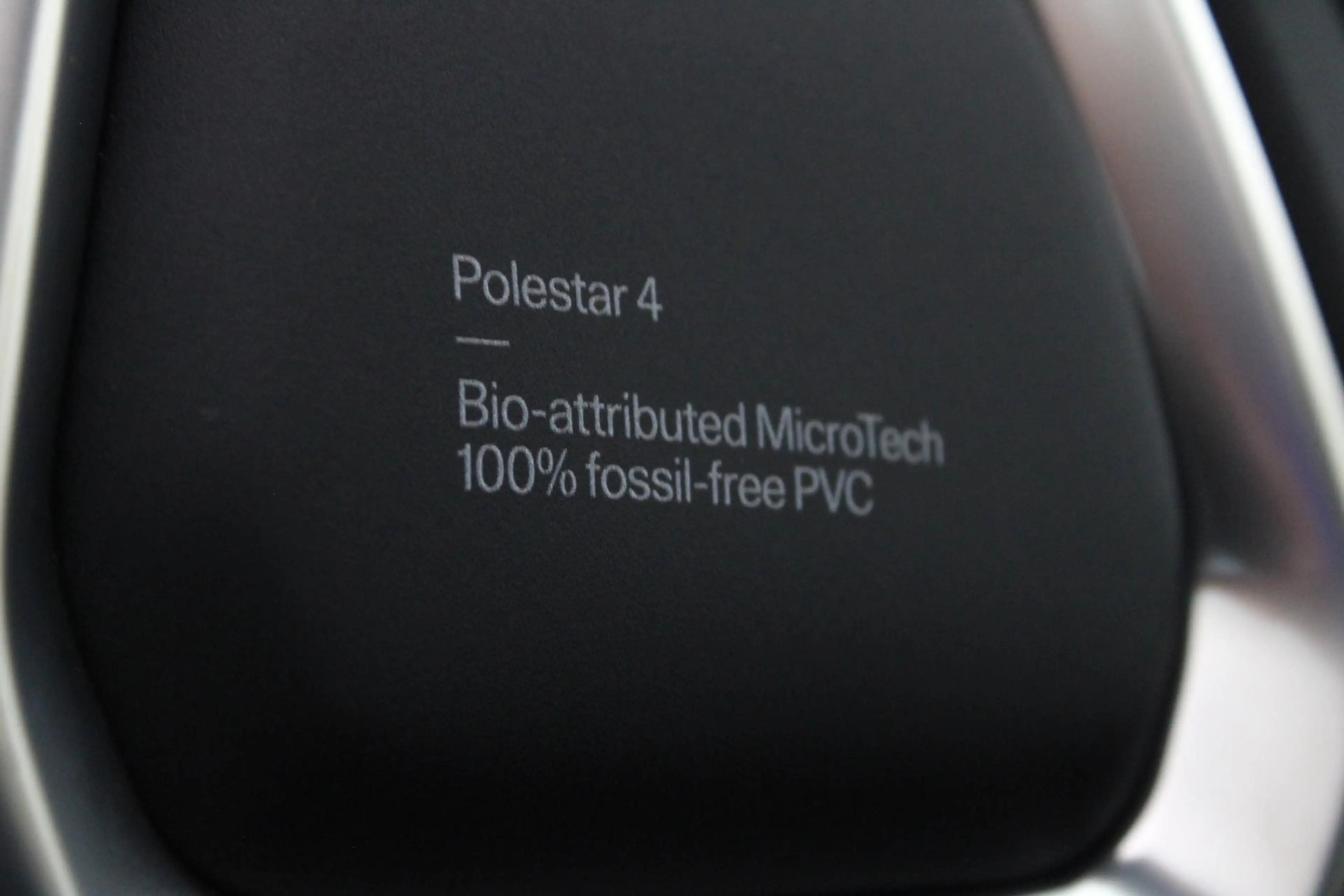 Polestar 4 Long Range Single motor Plus 100 kWh Panoramisch d — photo 13