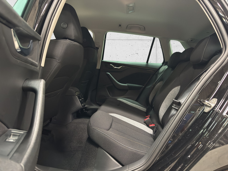 Skoda Kamiq Tour 1.0 TSI PDC ACC LED NAVI AHK — photo 10