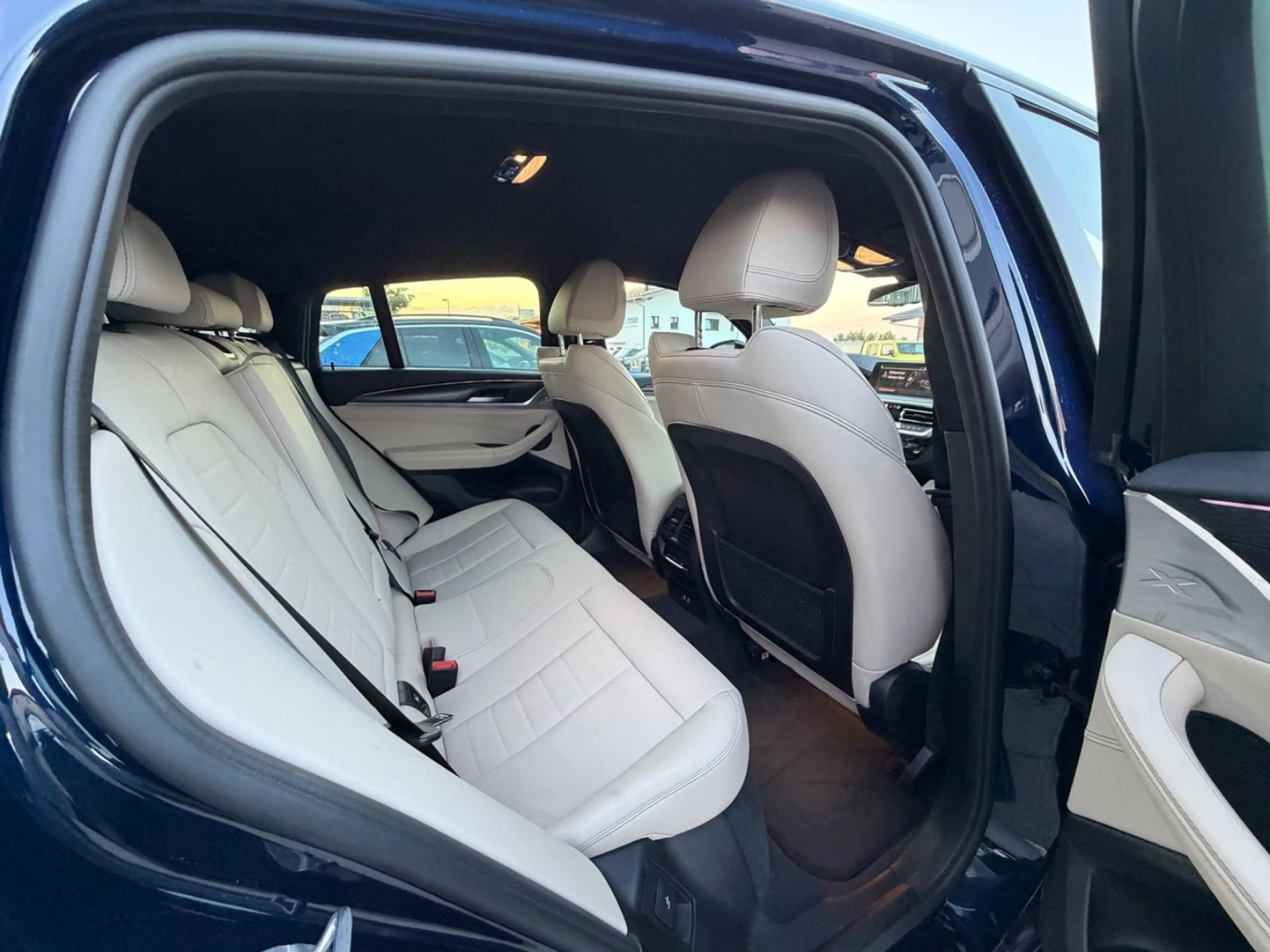 BMW X4 xDrive 20 d M Sport — photo 12