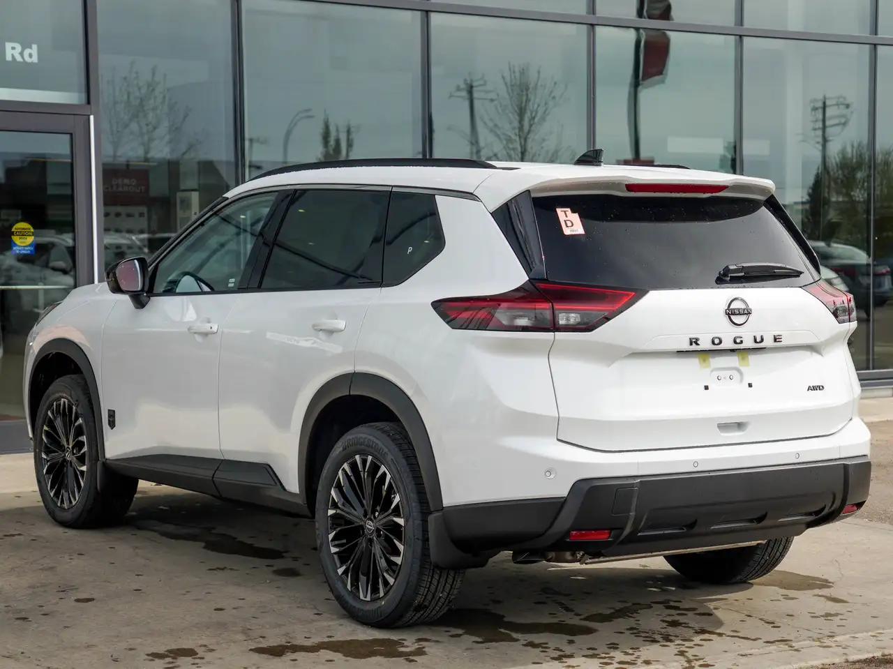 Nissan Rogue снимка Nissan Rogue