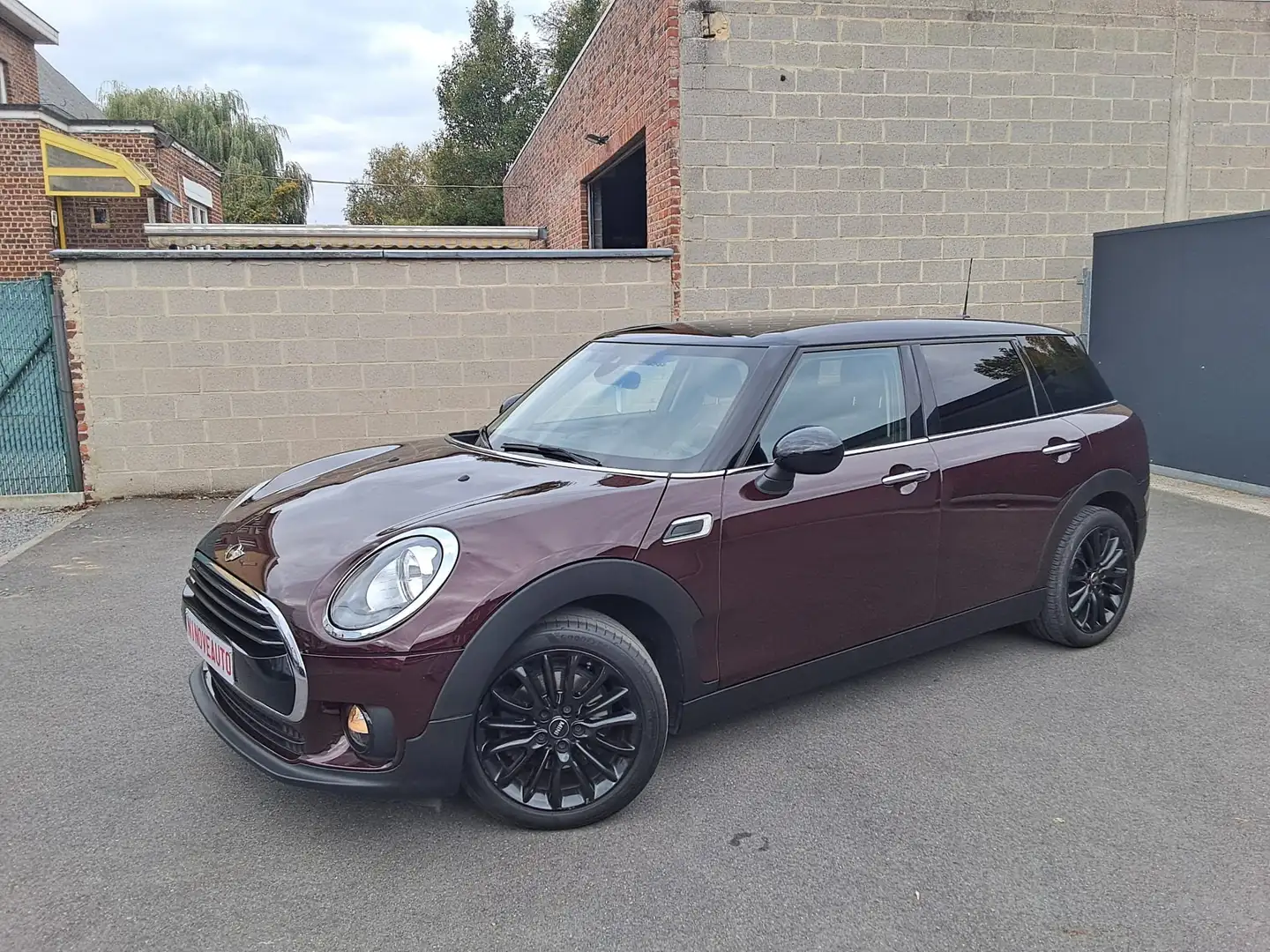 MINI Cooper Clubman Clubman 1.5 Cooper 1ST EIGEN  BLUETOOTH AIRCO EU6 Rood - 2
