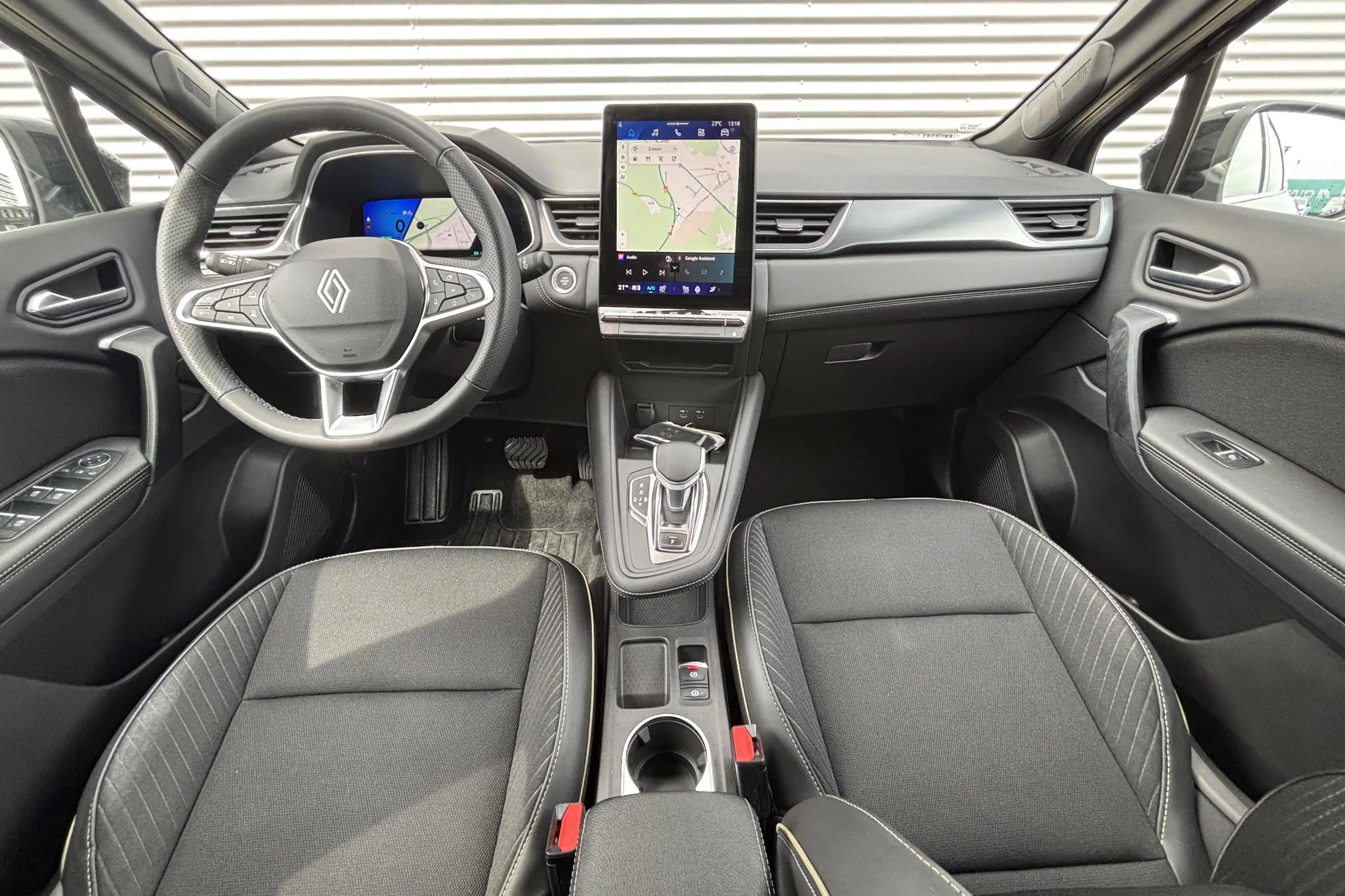 Renault Symbioz 1.6 E-Tech full hybrid 145 iconic |Automaat| Airco — photo 3