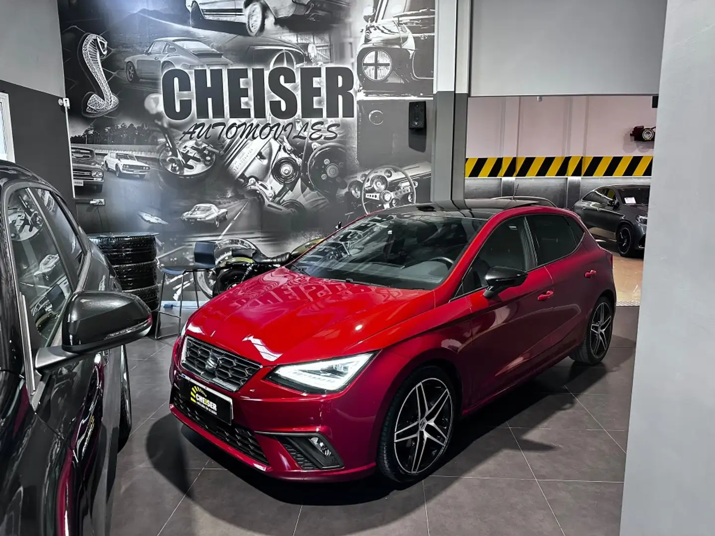 SEAT Ibiza 1.5 TSI S&S FR XS DSG7 150 Rojo - 1