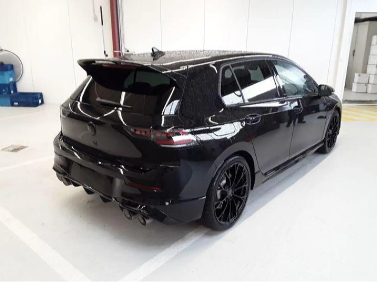 Volkswagen Golf VIII 2.0 TSI DSG R Black Edition 4Motion Na Schwarz - 2