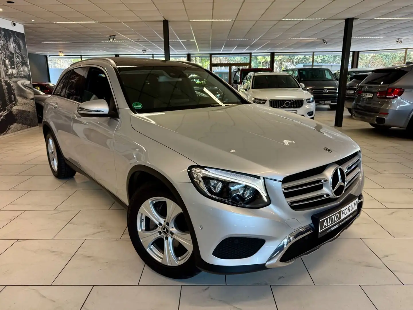 Mercedes-Benz GLC 220 d 4M LEDER NAVI KAMERA PANORAMA KEYLESS Silber - 2