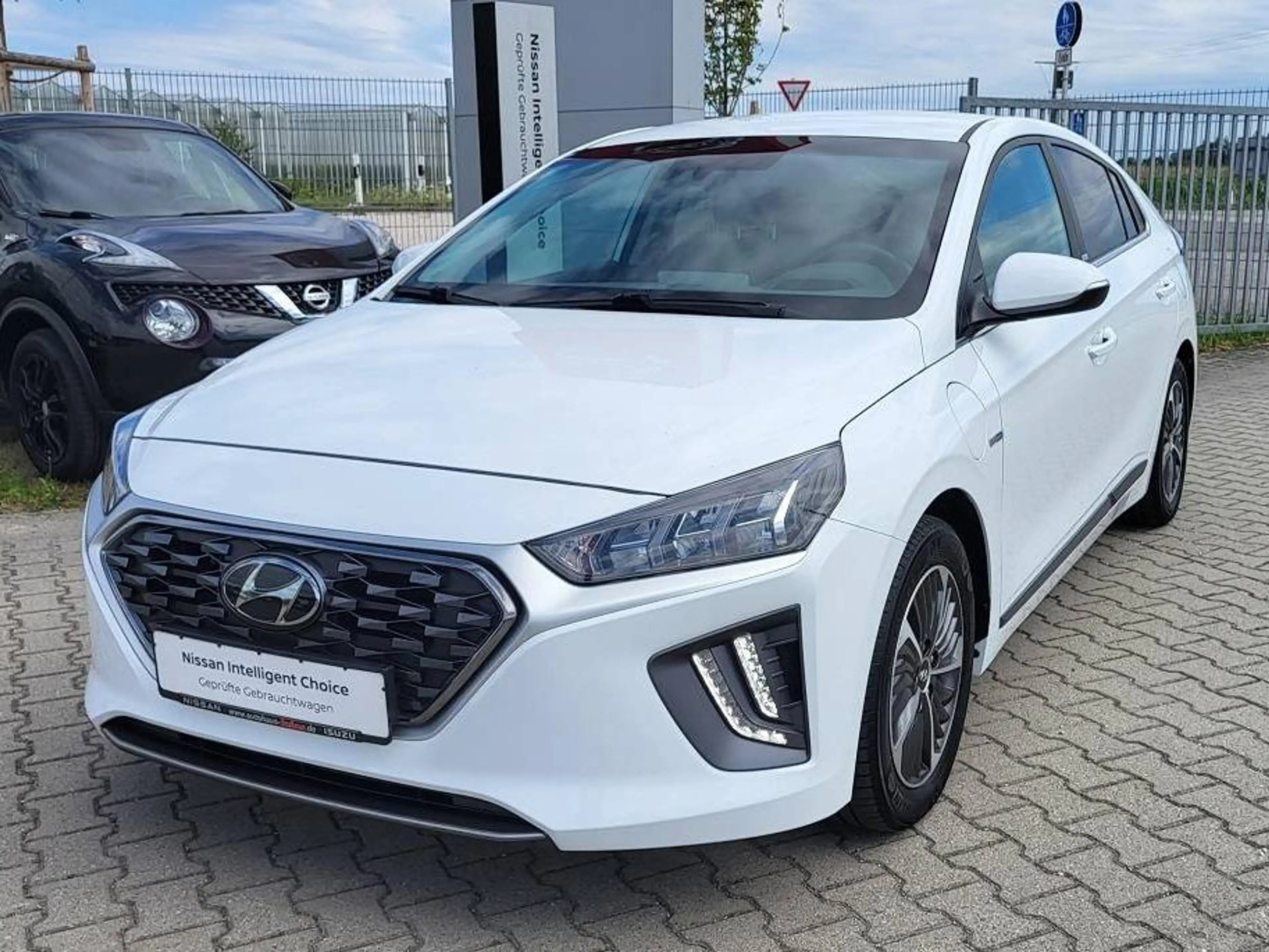 Hyundai IONIQ Style Plug-In Hybrid