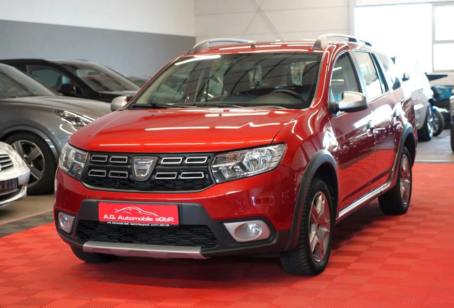 Dacia Logan MCV II Kombi Stepway 1.Hand*Klima*Tempomat Czerwony - 1