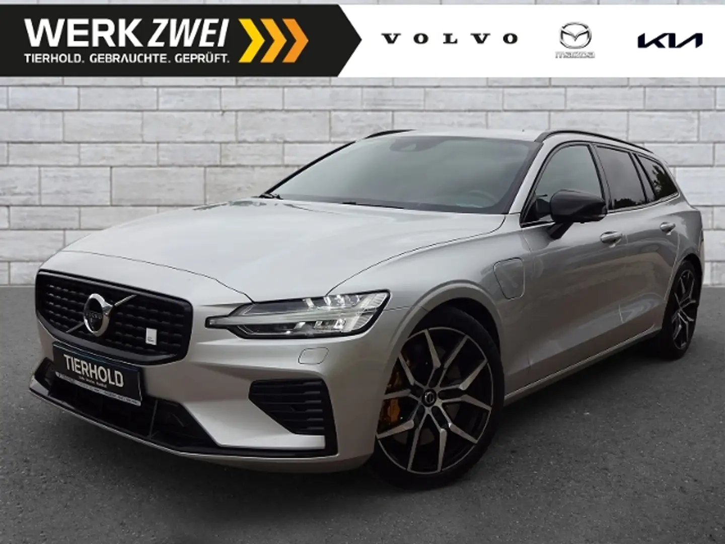 Volvo V60 T8 Polestar Plug-In ACC 360° BLIS 19" Plateado - 1