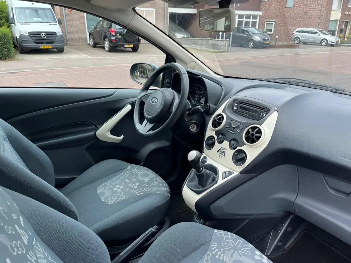 Ford Ka/Ka+ 1.2 COOL&SOUND / AIRCO / ELEK. RAMEN / RADIO-CD-AU Azul - 2