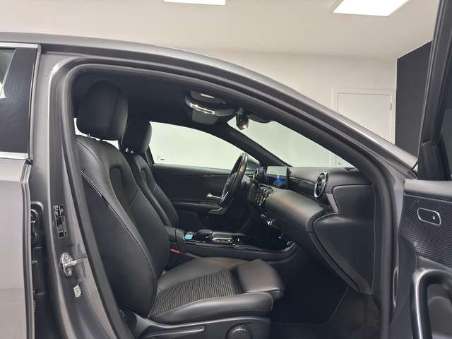 Mercedes-Benz A 200 — photo 11