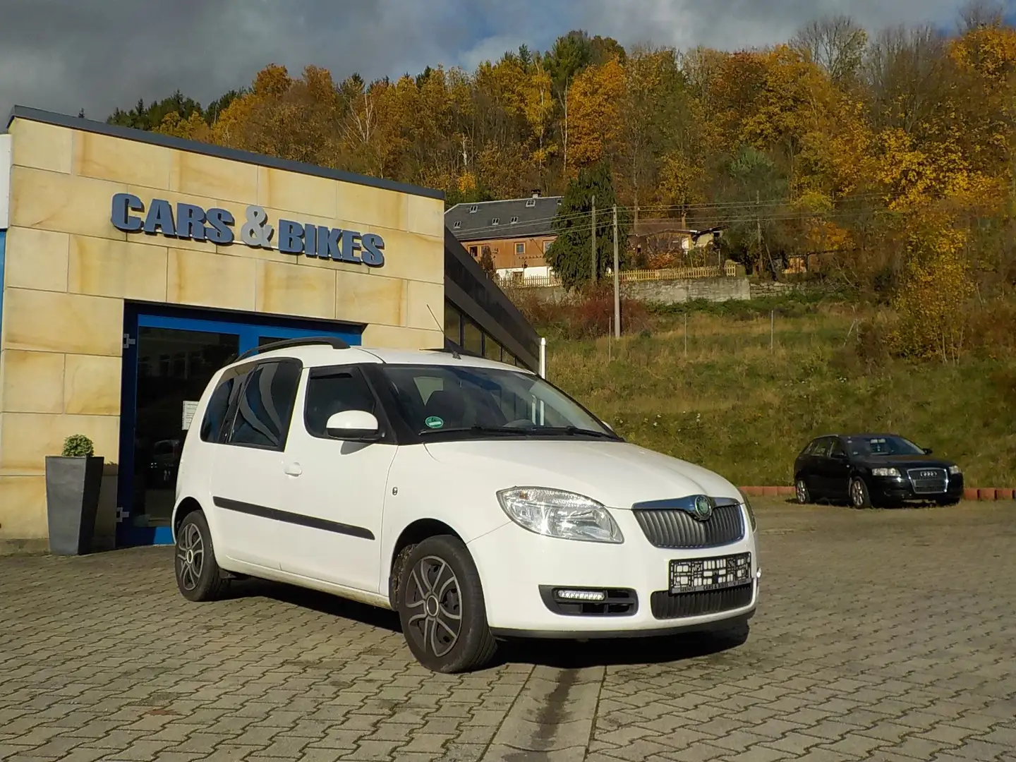Skoda Roomster Style Plus Edition Biały - 2