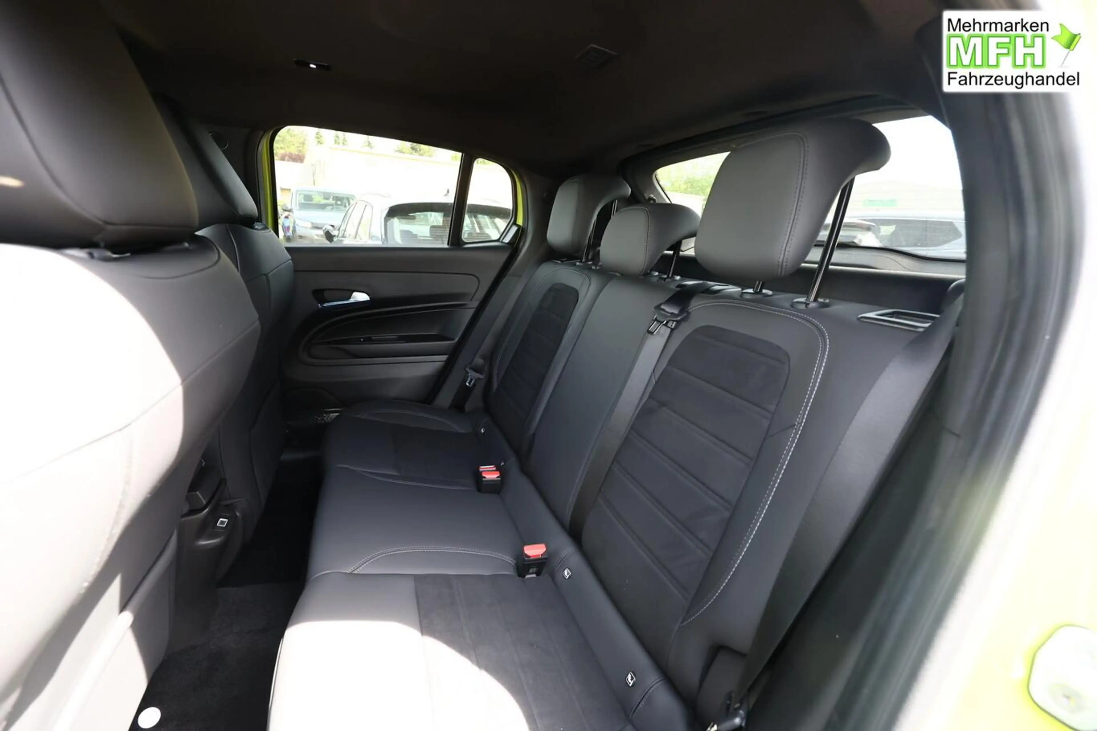 Fiat 600 Sport Hybrid SHZ ACC Kam Keyl PDC PrivG Bi-C 10... — photo 9