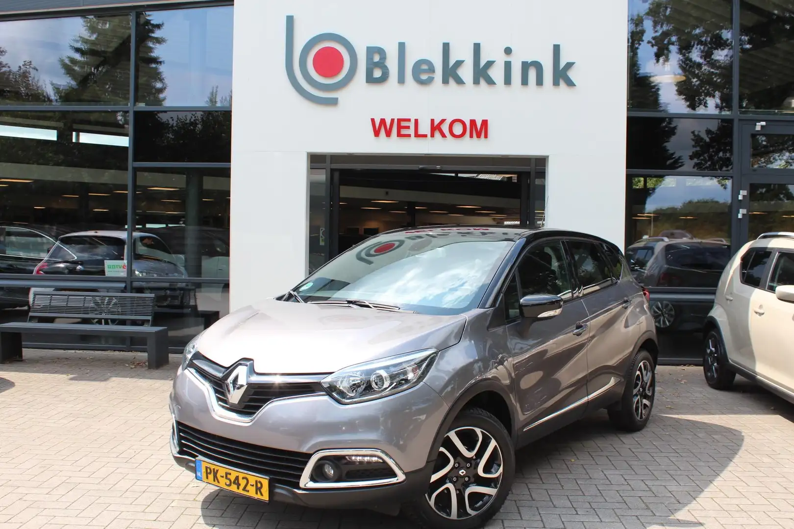 Renault Captur 0.9 TCe Dynamique Gris - 2