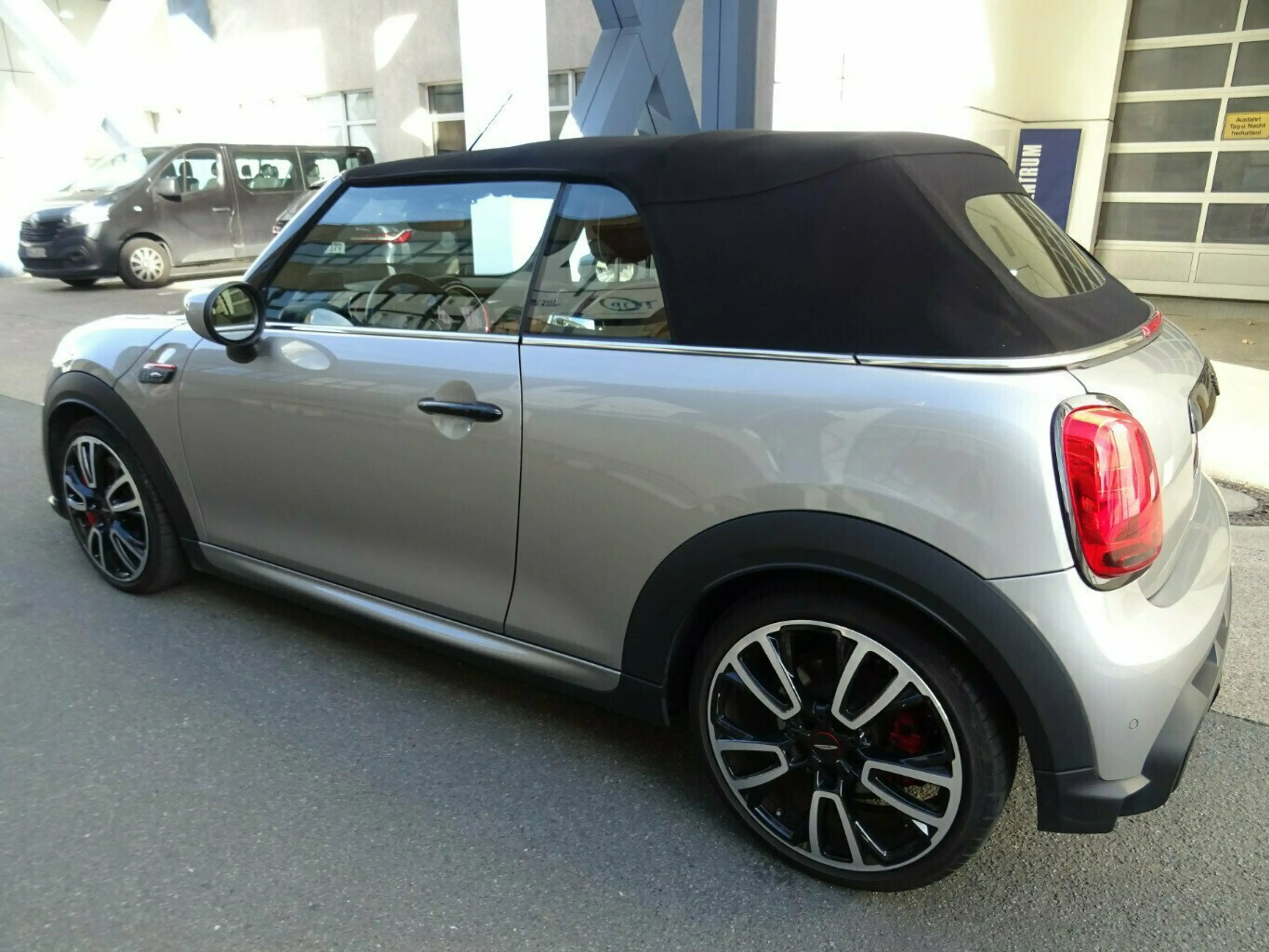 MINI John Cooper Works Cabrio Autom,ACC,Leder,Kamera — photo 18