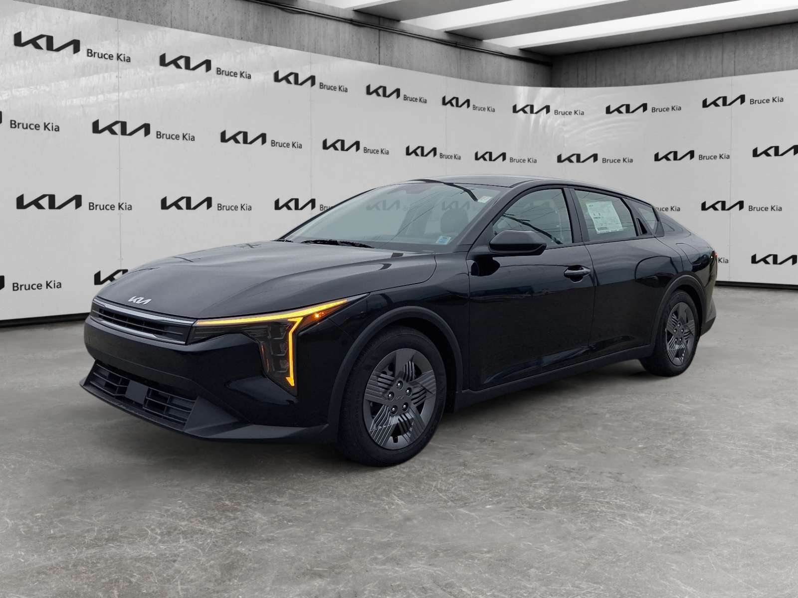 Black 2026 Kia K4 Sedan Front-Wheel Drive 