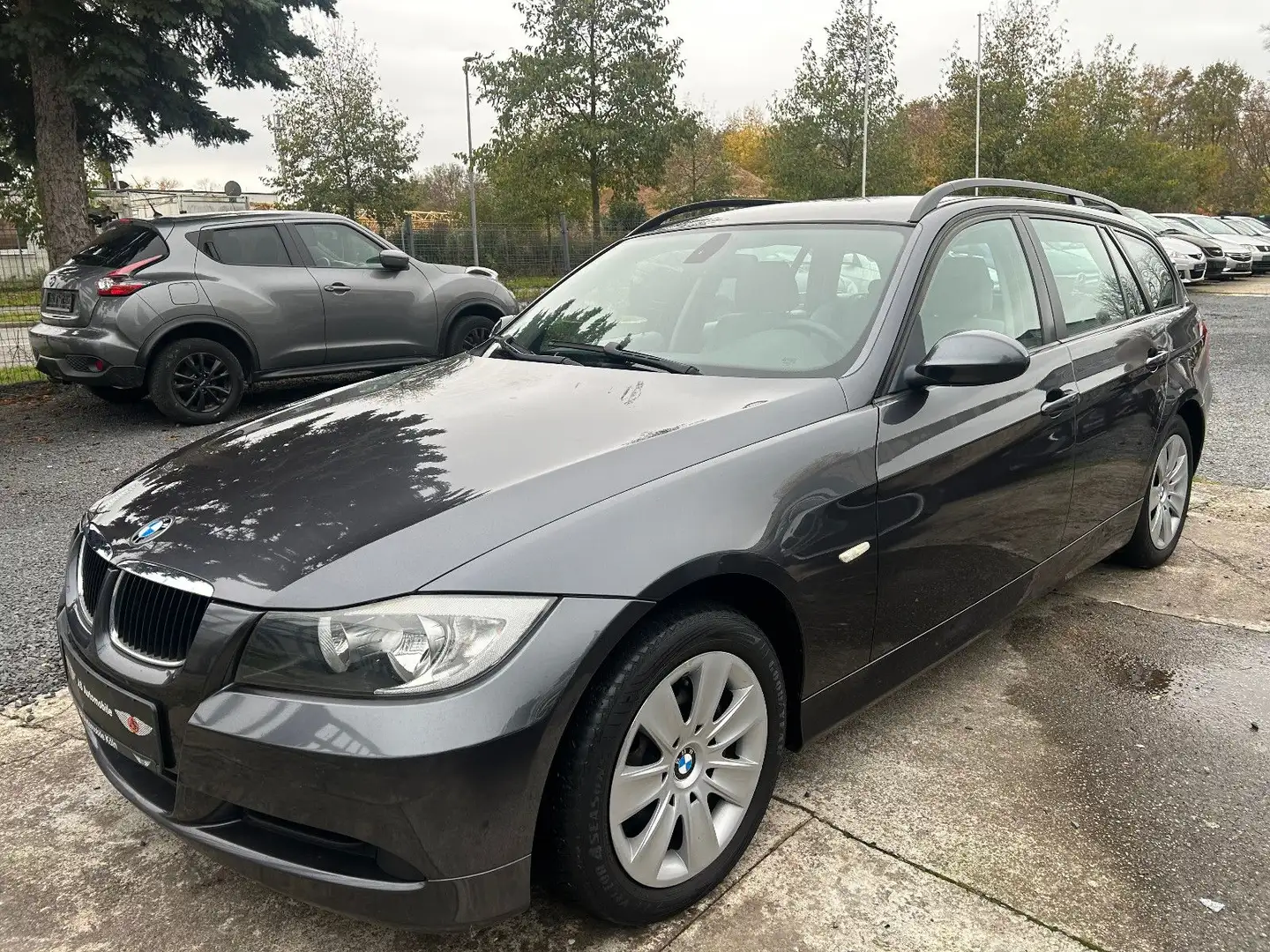 BMW 318 Touring 318i Automatik,Navi,Kilma,PDC Grau - 1