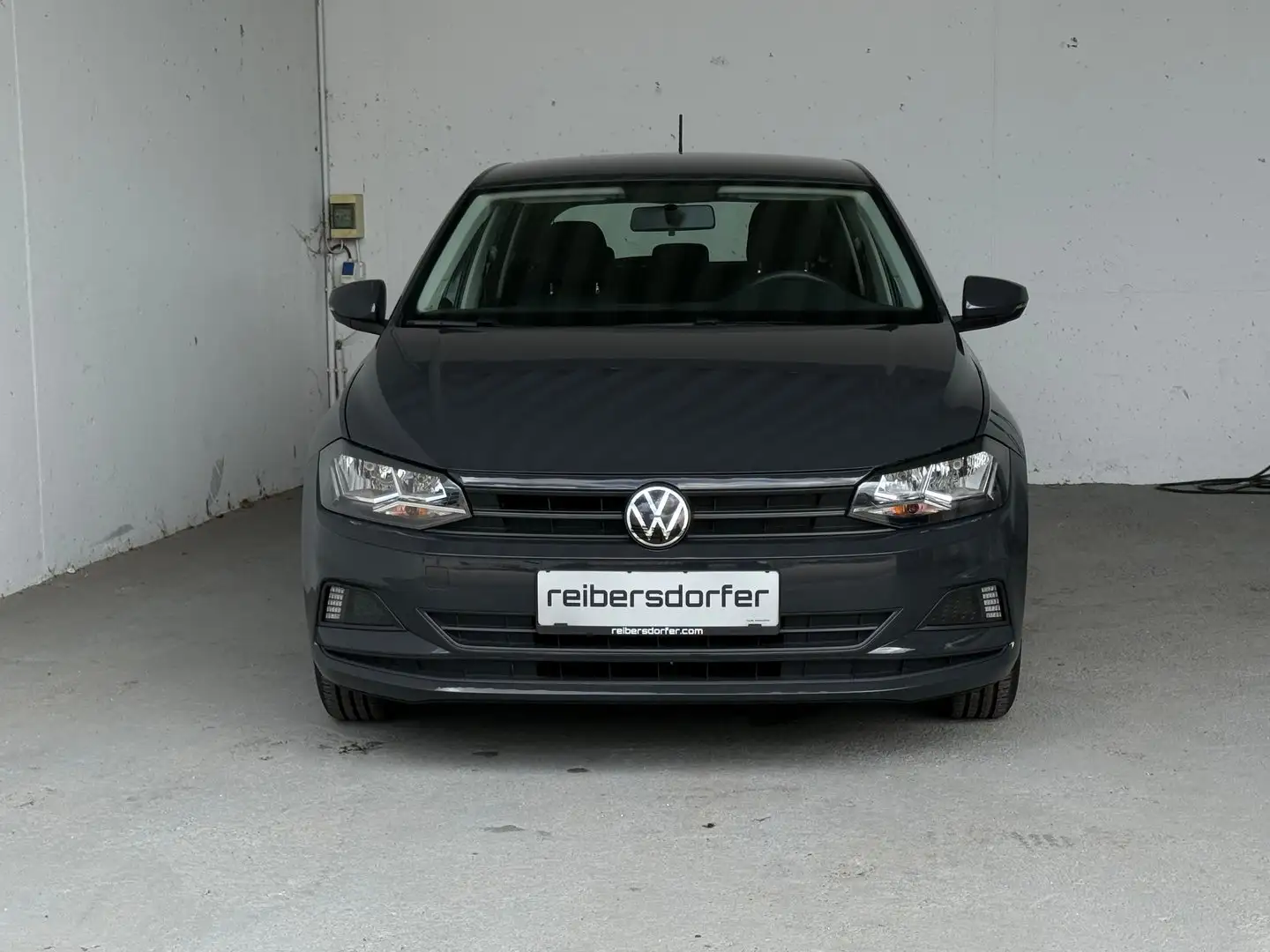 Volkswagen Polo Grau - 2