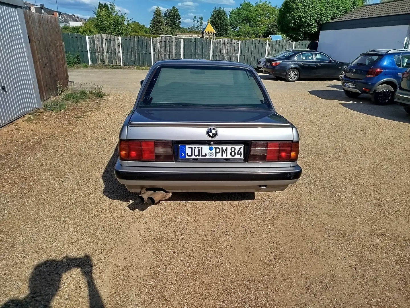 BMW 325 Stříbrná - 2