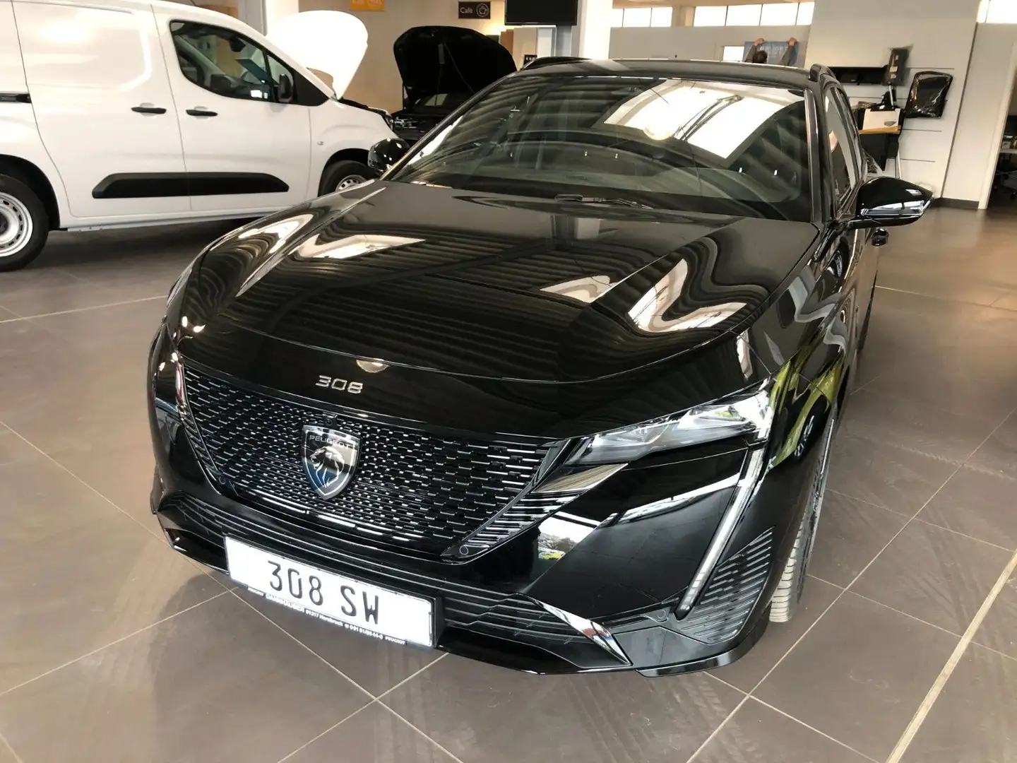 Peugeot 308 Plug-in Hybrid 225 e-EAT8 GT SW Zwart - 1