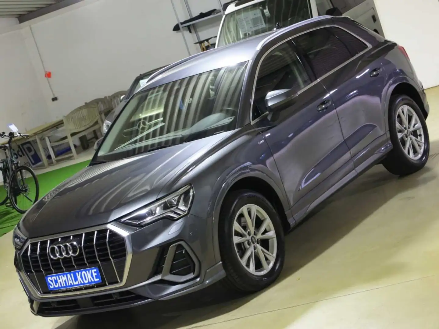 Audi Q3 40 TDI 2.0 SCR quattro S tronic S line Navi Gris - 2