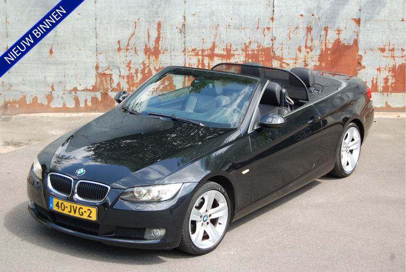 BMW 320 320i Cabrio E93 / Leder / Xenon / 2009 / 139DKM!