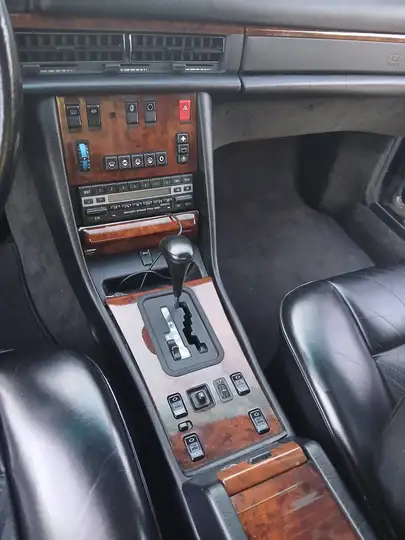 Mercedes-Benz 1991, foto 22