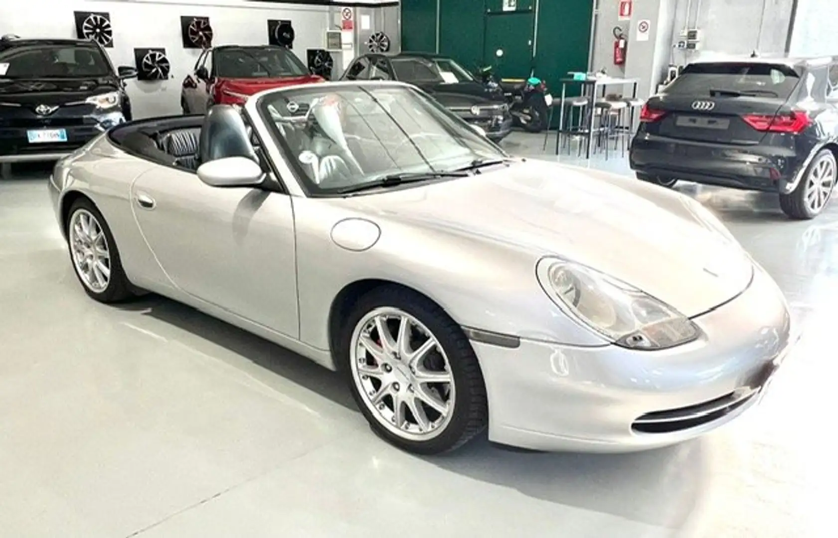 Porsche 911 911 Cabrio 3.4 Carrera 4 Grigio - 2