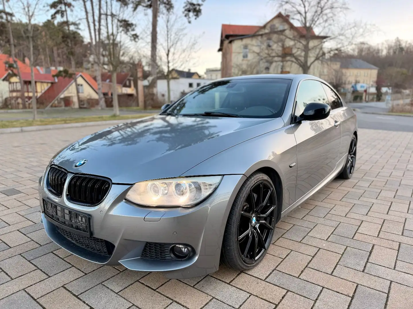 BMW 335 i M Sport Paket M Performance Grau - 2