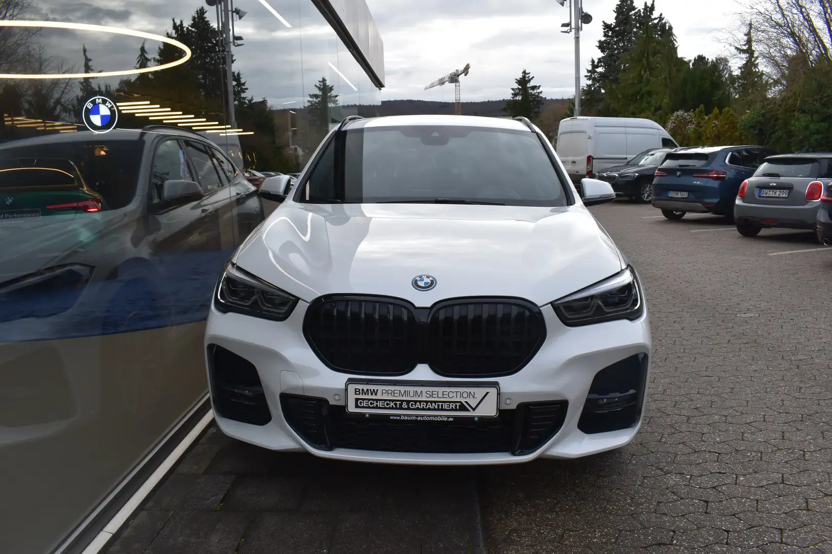 BMW X1 xDrive25e M Sportpaket Head-Up DAB LED RFK Weiß - 2