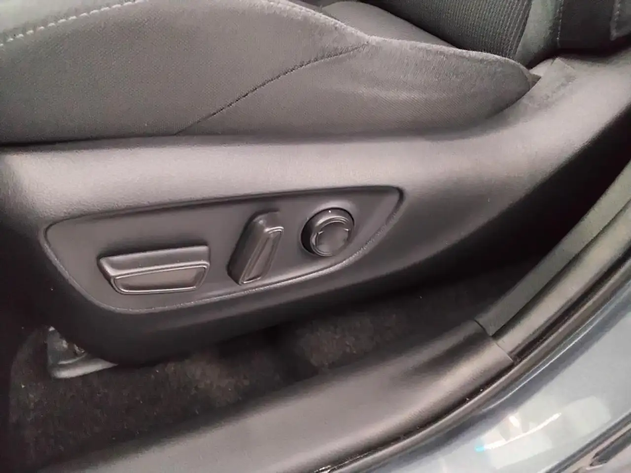Toyota Venza снимка Toyota Venza