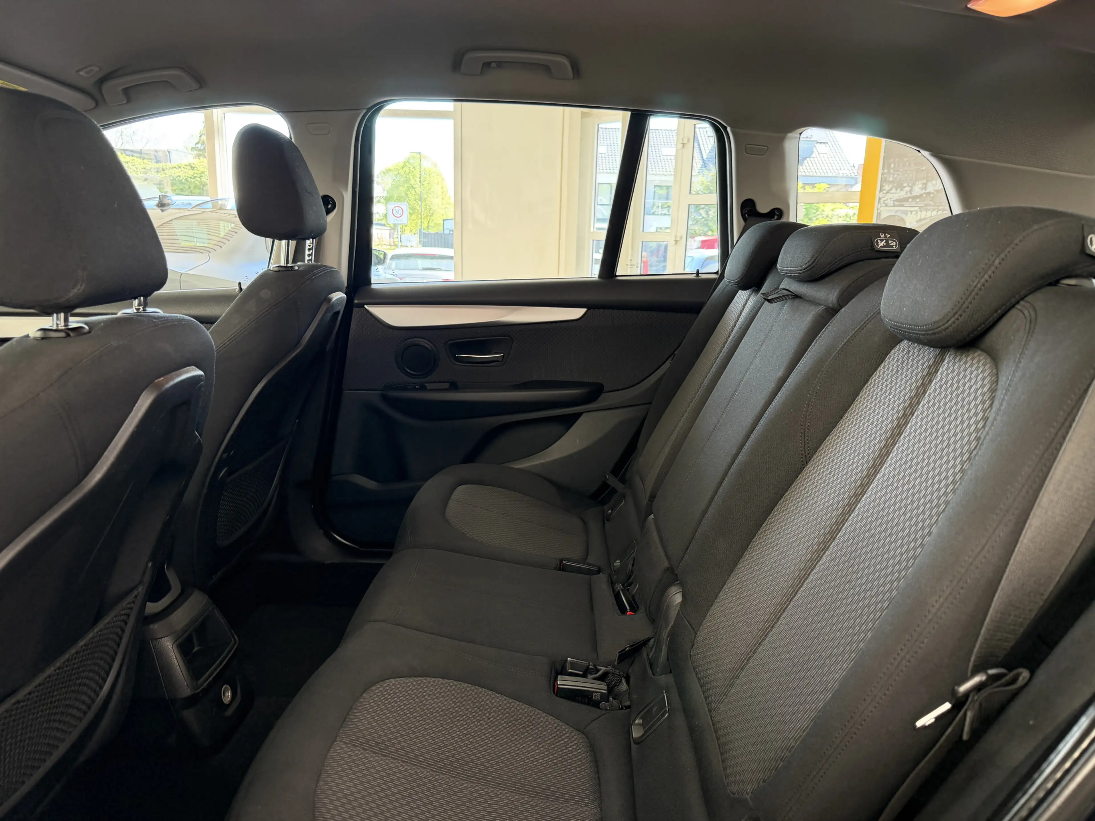 BMW 216 i *NAVi*PDC*SiTZHZG* — photo 11