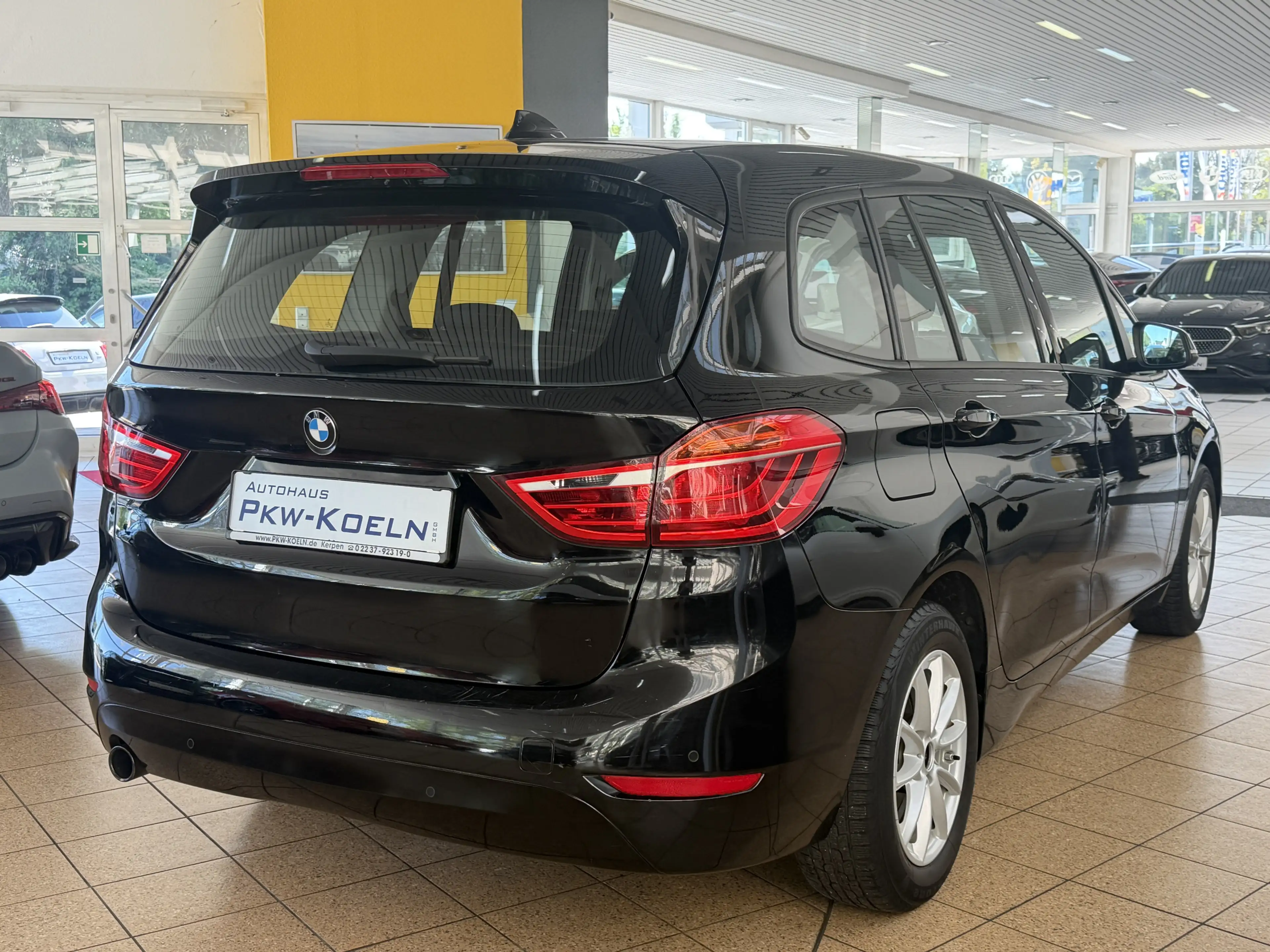 BMW 216 i *NAVi*PDC*SiTZHZG* — photo 3