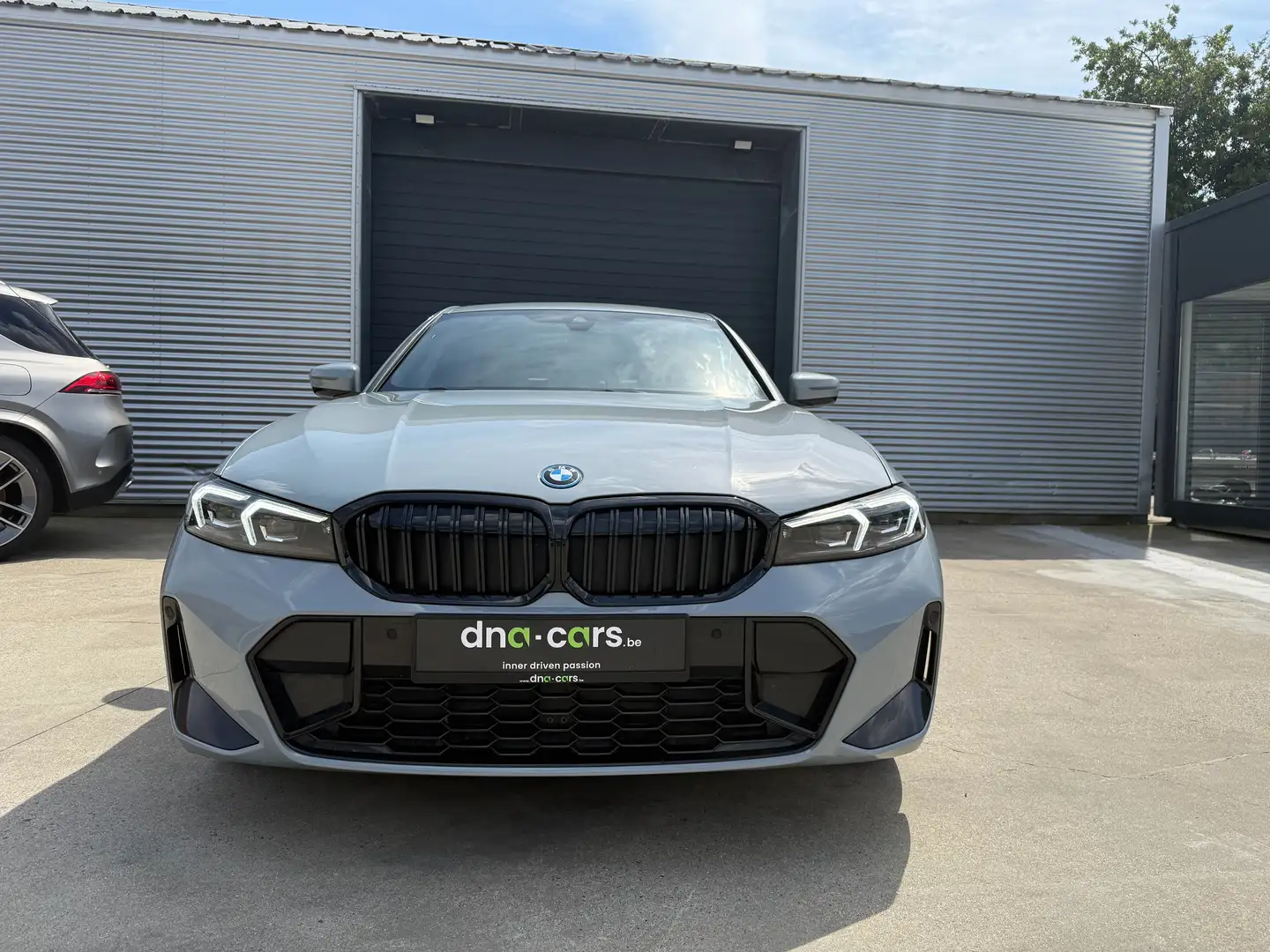 BMW 330 330e Aut. / M / BROOKLYN GREY / PANO / HUPD Gris - 2
